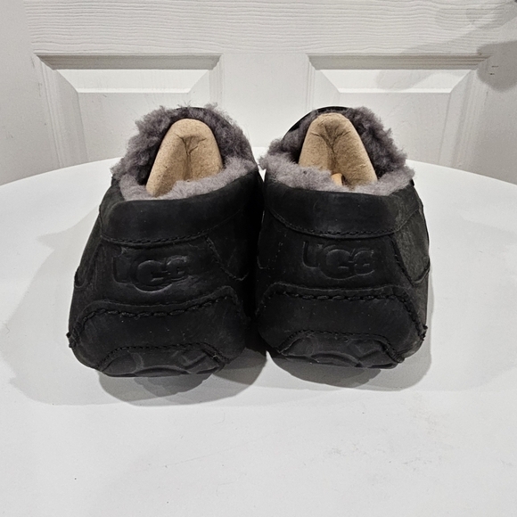 Ugg Ascot Matte Black Leather Loafer main image 4